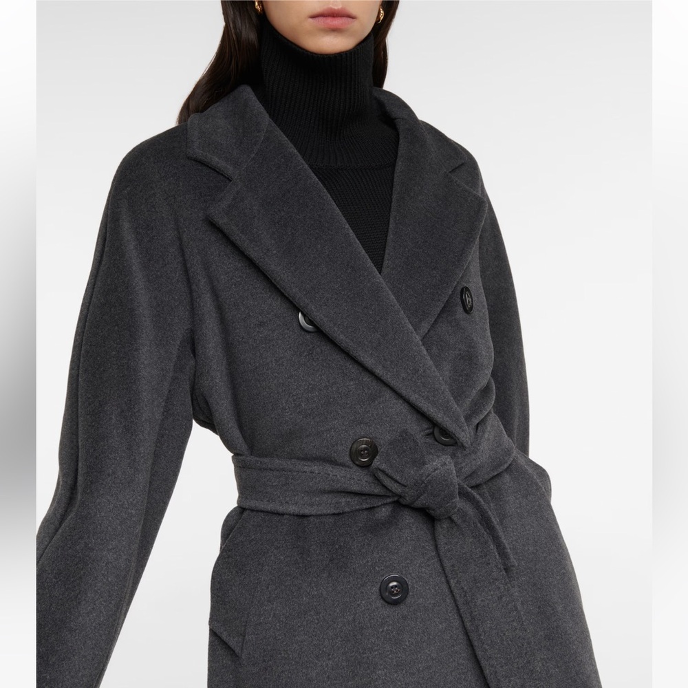 Max Mara Madame Wool Cashmere Oversized Coat in gorgeous grey color,NWT